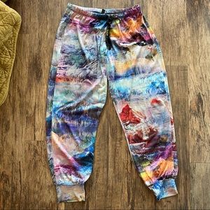 ONZIE Cropped Joggers
